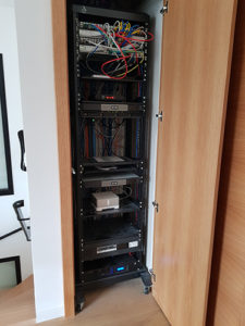 Maison connectée armoire technique Domopad